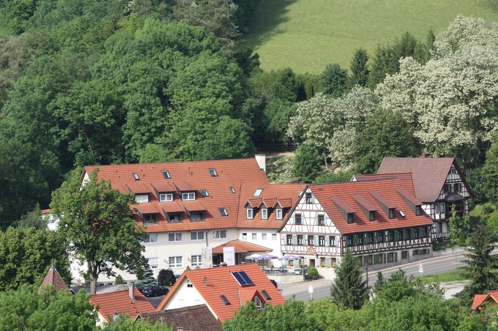 Akzent Hotel Goldener Ochsen Cröffelbach Exterior foto